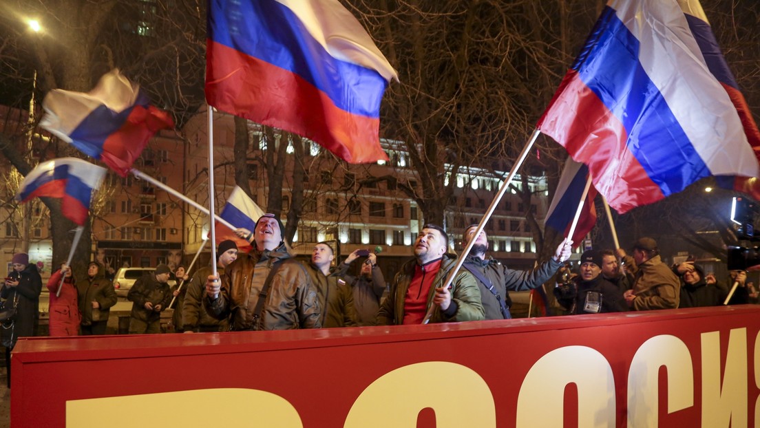 Rusia reconoce a las Repúblicas Populares de Donetsk y Lugansk dentro de sus fronteras de facto