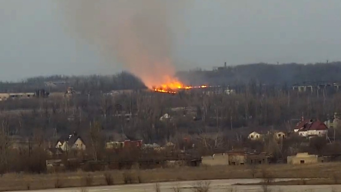 VIDEO: El Ejército ucraniano ataca con morteros un pueblo de la provincia de Donetsk