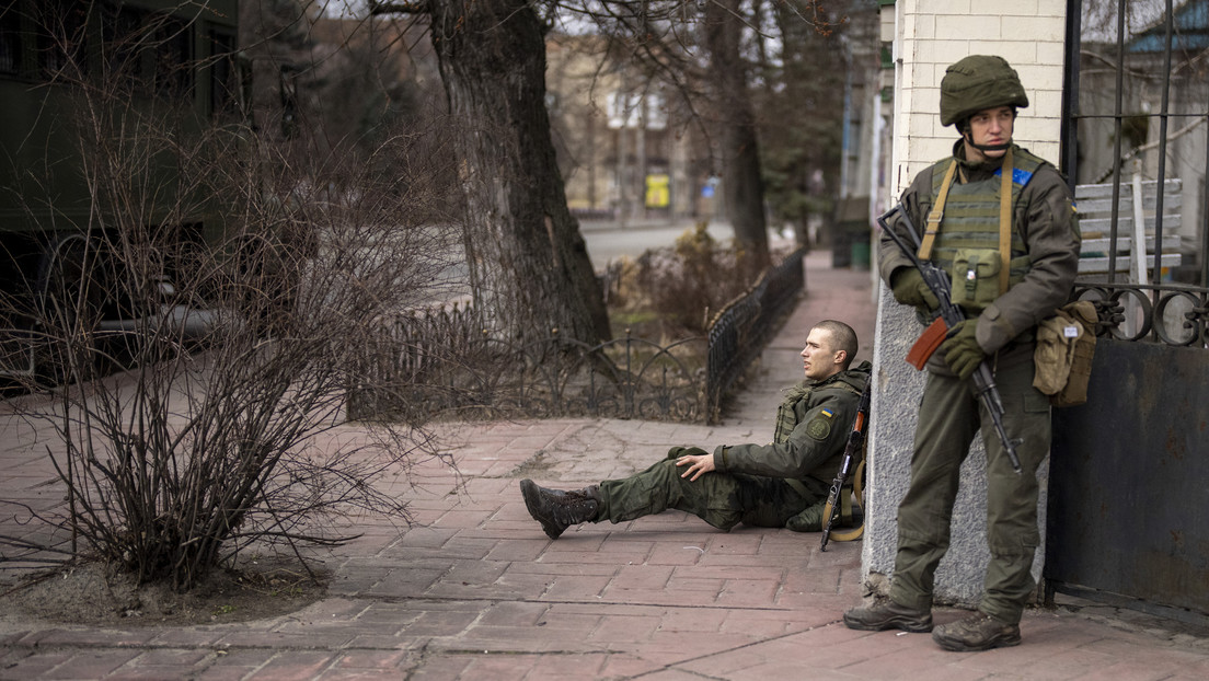 Putin a los militares ucranianos: "No permitan a neonazis usar a sus hijos, esposas y ancianos como escudos humanos, y tomen el poder en sus manos"