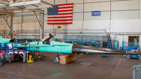 FOTO: La NASA muestra un prototipo de su avión supersónico comercial silencioso