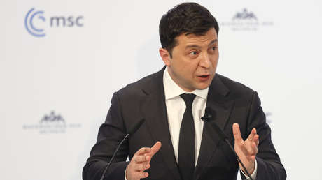 Zelenski asevera que Ucrania puede reconsiderar su renuncia a las armas nucleares