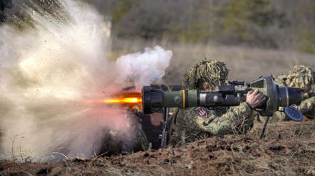 Líder de Donetsk califica de "crítica" la situación en la región y denuncia que Kiev realiza ataques con artillería pesada, morteros y tanques