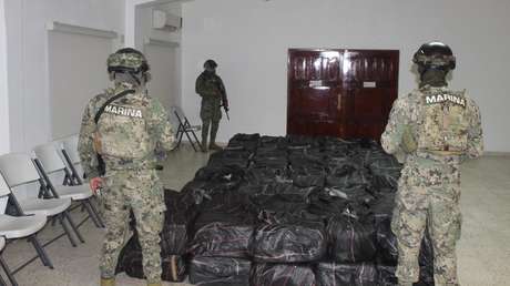 La Marina de México intercepta una embarcación con 3,4 toneladas de cocaína en el mar de Cortés tras una persecución aérea (VIDEO)