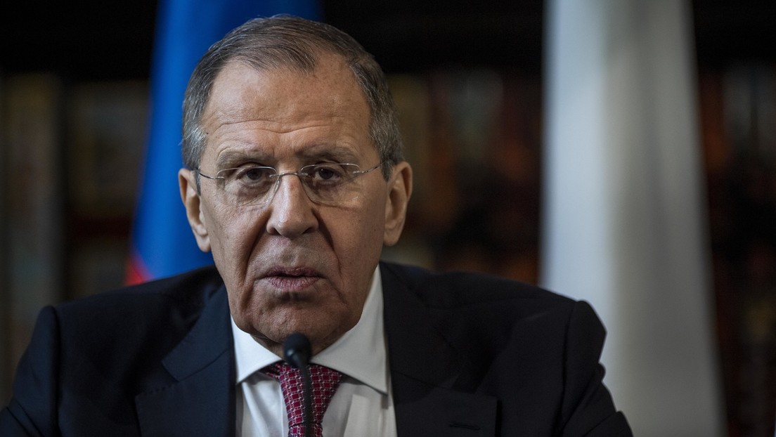 Lavrov tacha de "inaceptable" el despliegue de armas nucleares estadounidenses en Europa e insta a EE.UU. a "llevárselas de nuevo a casa"