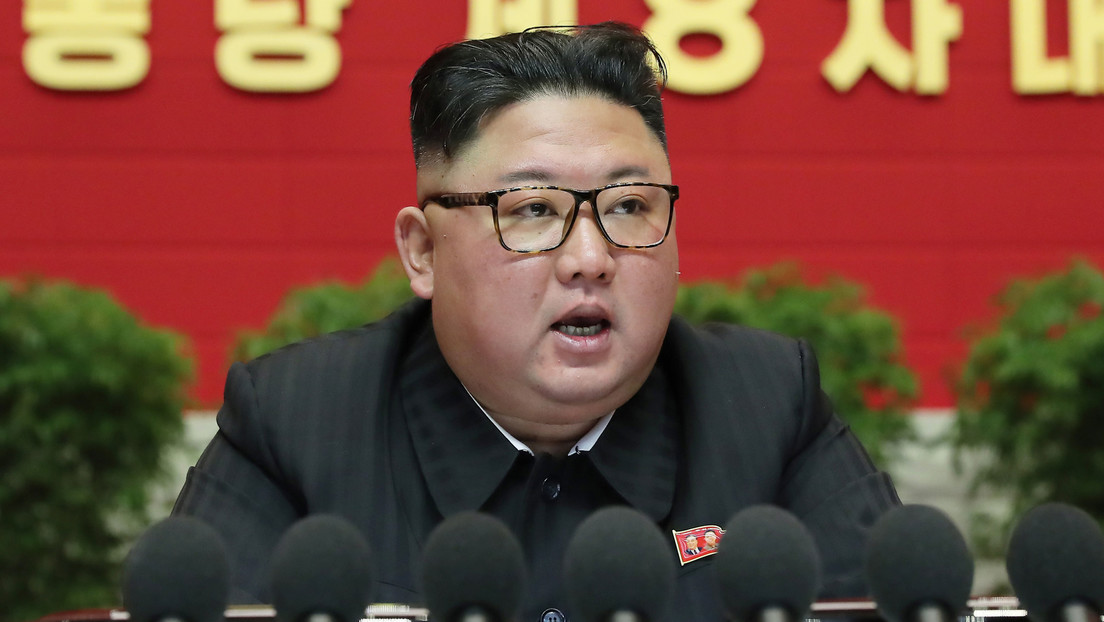 Kim Jong-un afirma que Corea del Norte desarrolla un satélite para vigilar las tropas de EE.UU. "y sus fuerzas vasallas"