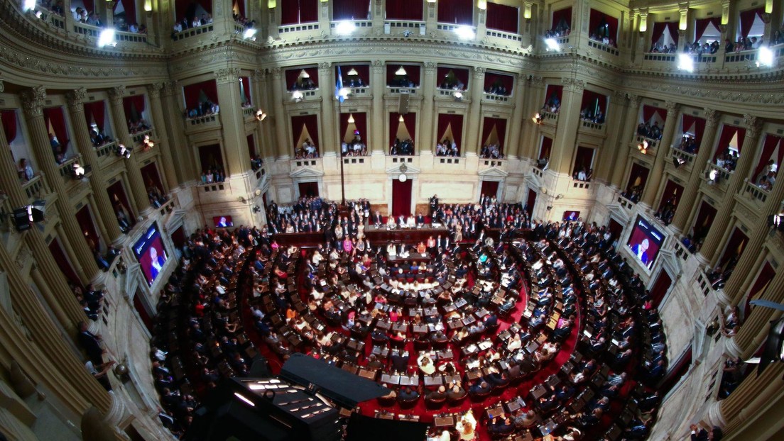 La Cámara de Diputados de Argentina aprueba el proyecto de ley de acuerdo con el FMI para refinanciar la deuda
