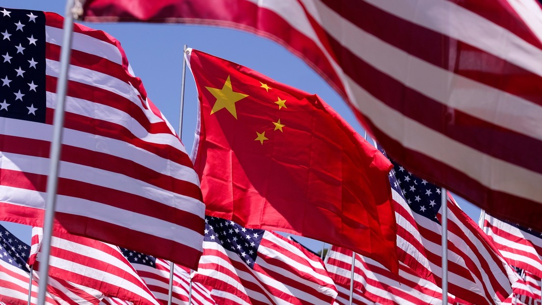 Acusan a cinco personas de "perseguir, acosar y espiar" a residentes de EE.UU. para los servicios secretos de China