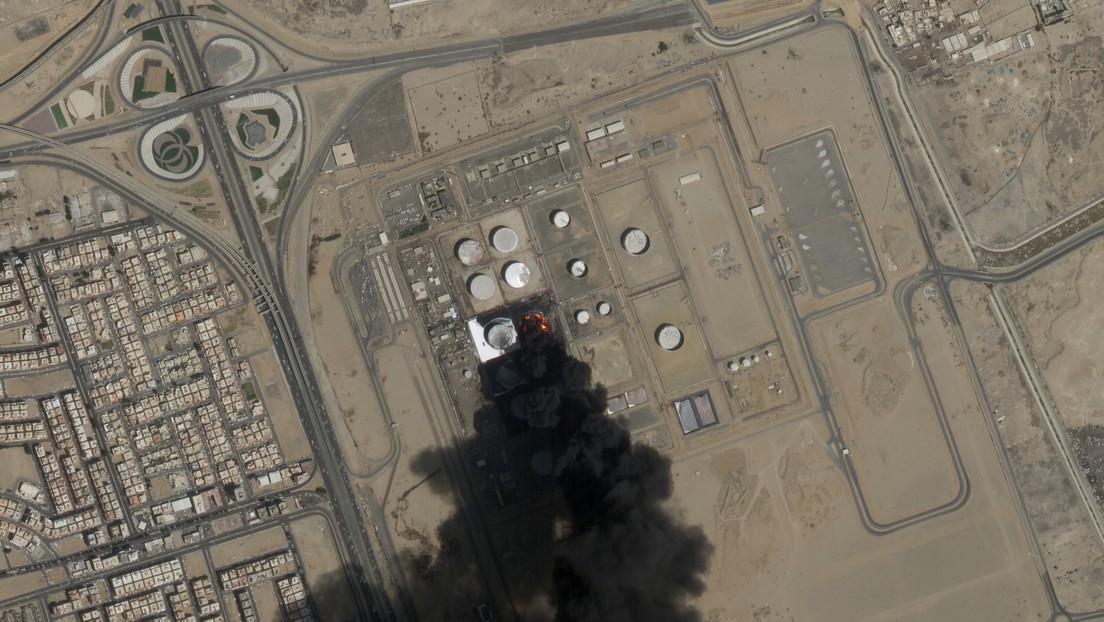 Así se ve desde el espacio la refinería de Saudi Aramco tras el ataque de los rebeldes hutíes de Yemen 
