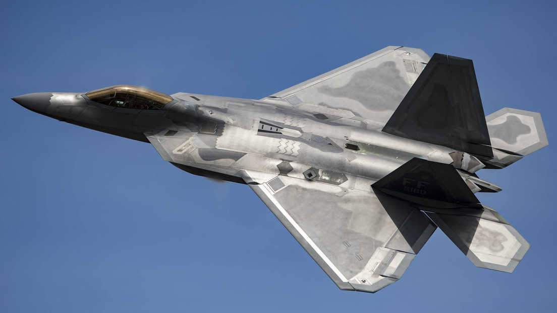La Fuerza Aérea de EE.UU. planea retirar más de treinta aviones de combate F-22 Raptor