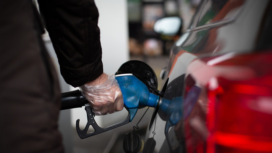 Por primera vez, el precio del diésel supera al de la gasolina en España: ¿cuáles son los motivos?