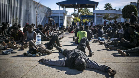 350 migrantes acceden a España a través de la valla entre Marruecos y Melilla un día después del salto más numeroso en los últimos años