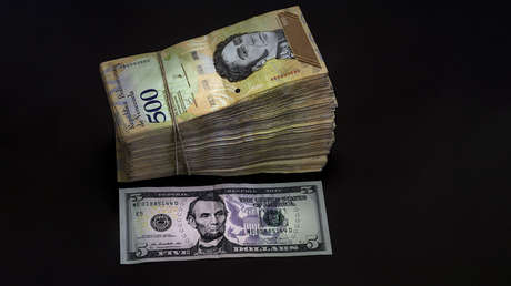 Uma medida para reverter a dolarização? O que está por trás do novo imposto sobre a moeda na Venezuela
