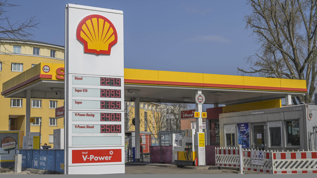 "Londres quiere ser el líder de todo lo antirruso, de ahí los costos": Moscú señala que Shell no puede comprar el gas ruso por sus propias sanciones