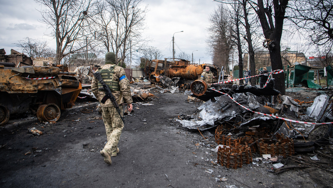 Kiev Prepara Una Escenificación Con Cadáveres De Civiles Y De Soldados