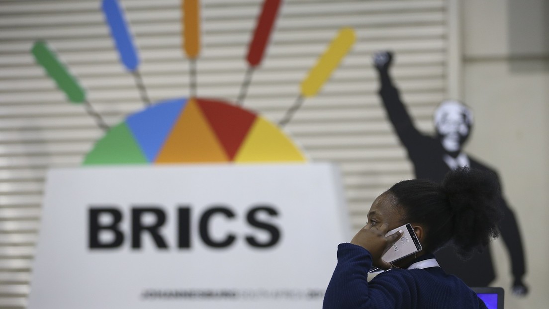 Moscú llama a desarrollar la cooperación financiera y monetaria dentro del BRICS tras las sanciones contra Rusia