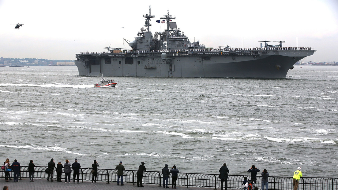 Un buque de asalto anfibio de la Marina de EE.UU. llega a Noruega para participar en ejercicios de la OTAN