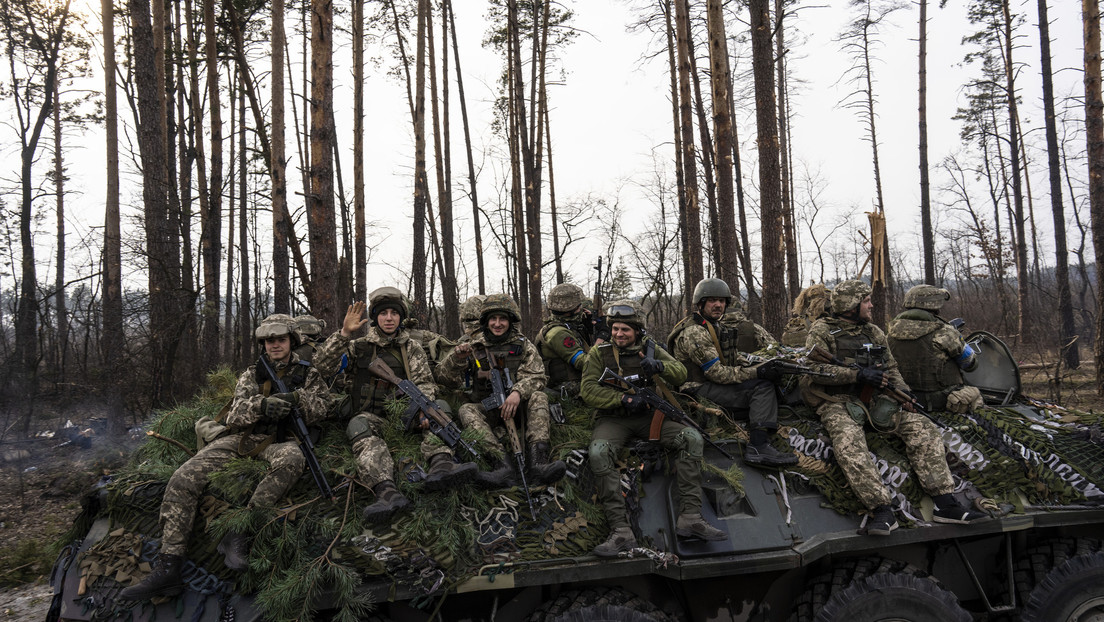 Rusia: Ucrania completa la formación de 3 nuevos batallones nacionalistas con reos condenados por crímenes graves