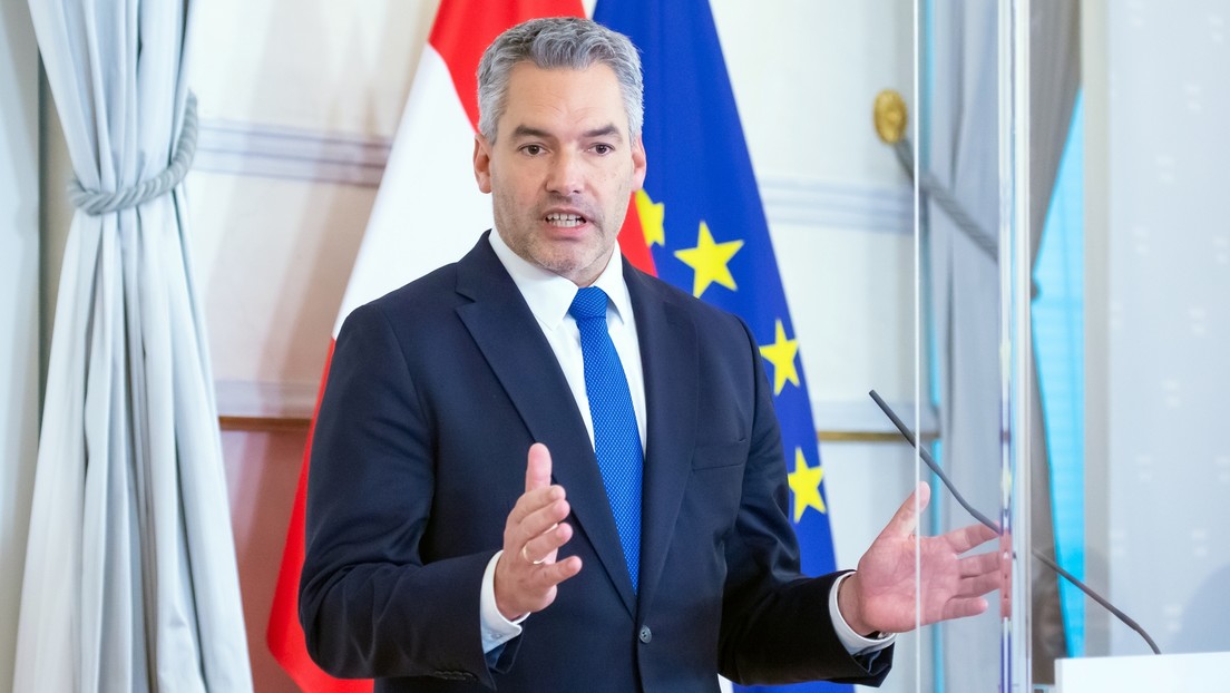 El canciller austriaco revela qué países no apoyan el embargo sobre el gas ruso