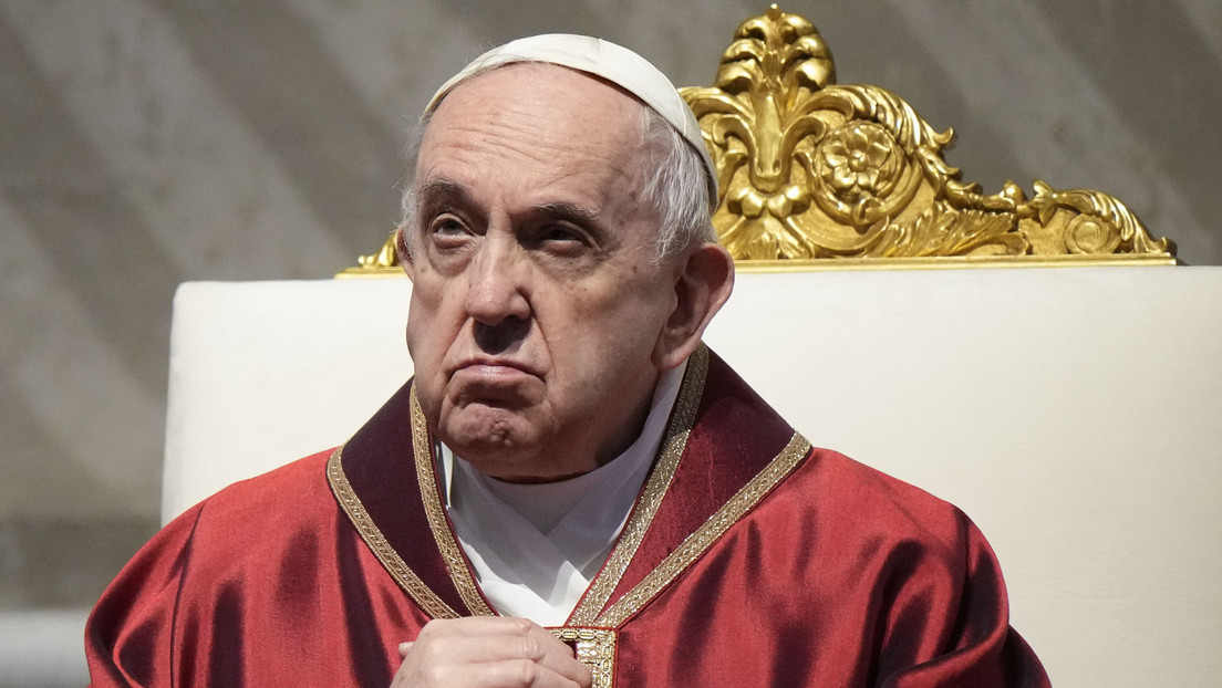 "Somos racistas": El papa Francisco critica a la UE por dividir a los refugiados "en primera y segunda clase" favoreciendo a los ucranianos