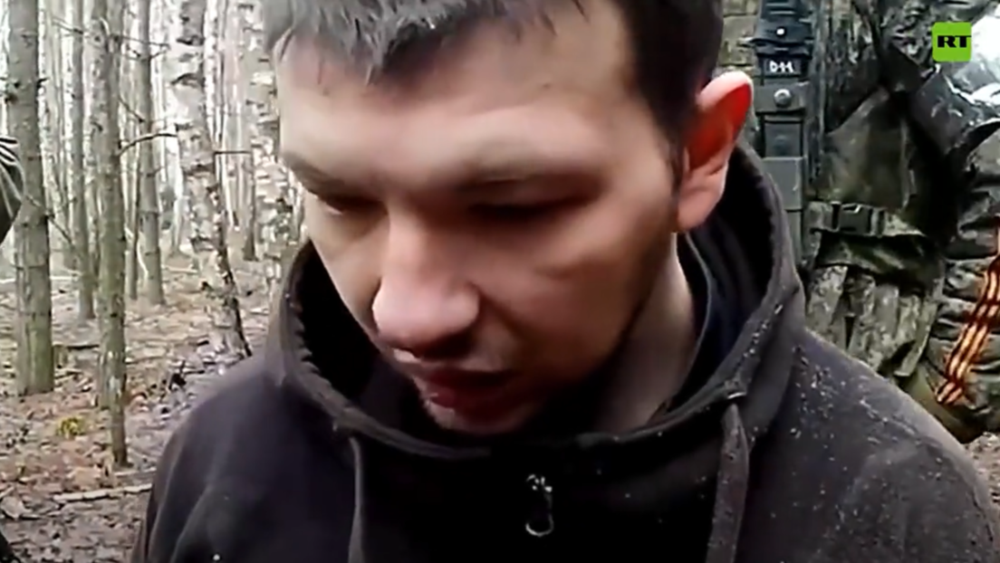 VIDEO: Prisionero ucraniano cuya contraseña del teléfono es 1488 intenta demostrar que "ahora no" es un nazi