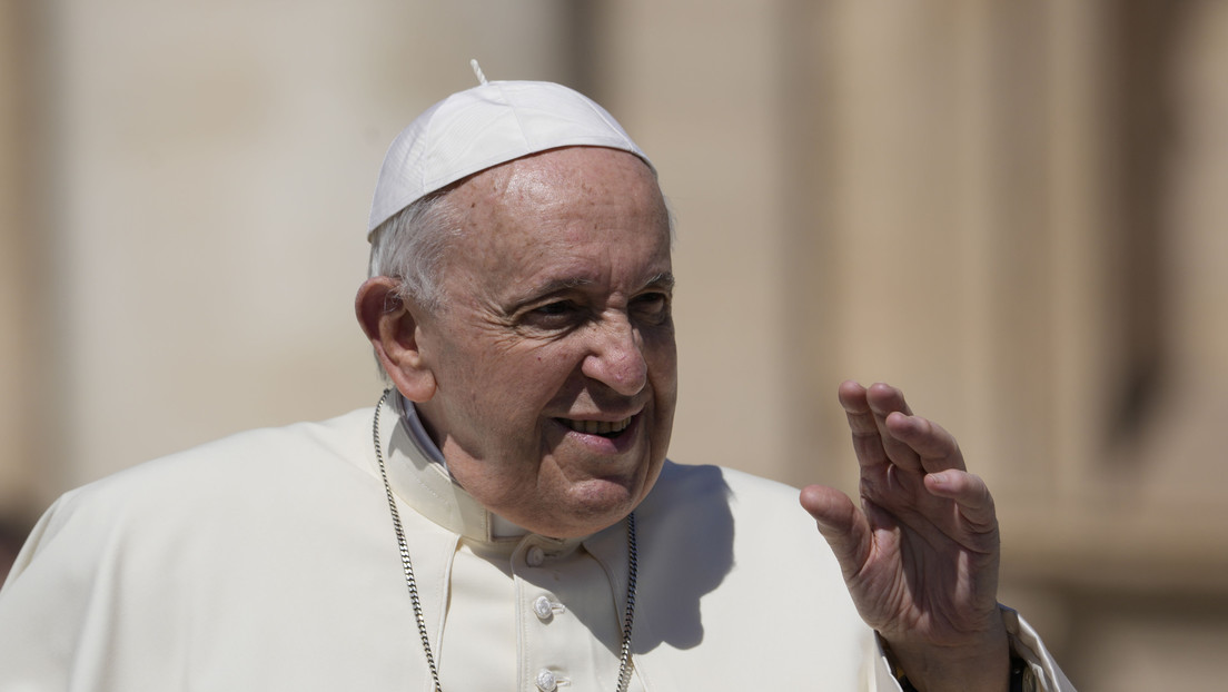 El papa Francisco asegura que "la lengua es uno de los pecados de las suegras" (pero pide que se las trate mejor)
