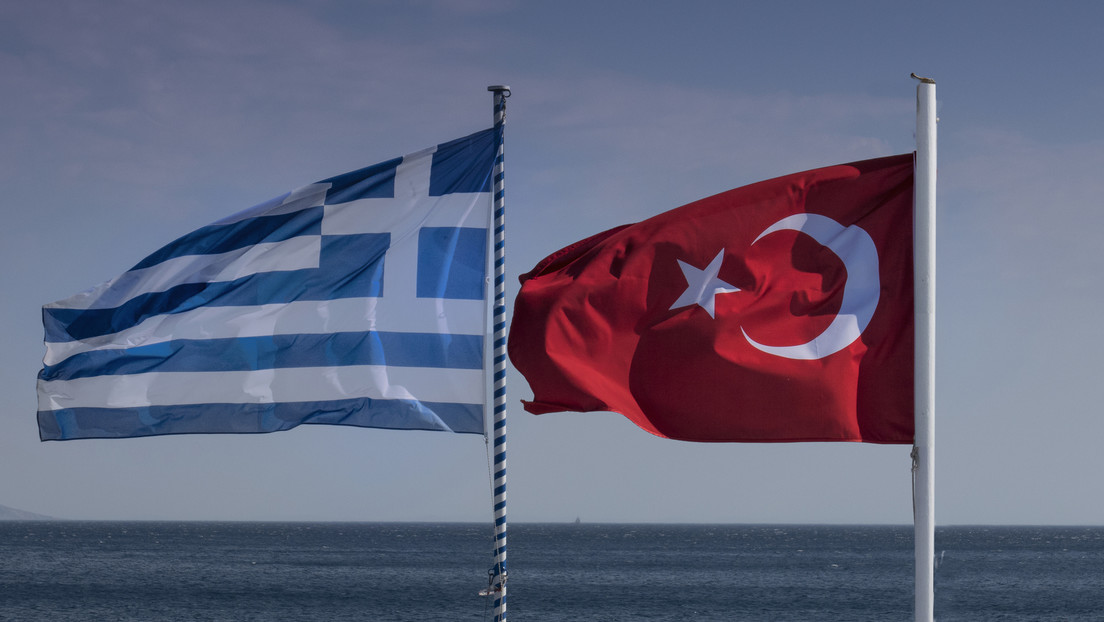 Grecia acusa a Turquía de socavar la unidad de la OTAN al violar su espacio aéreo (y Ankara responde)