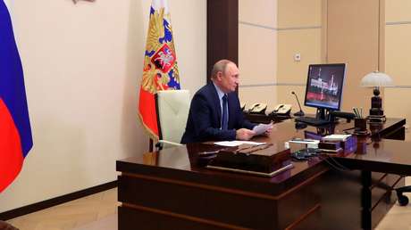 Putin dice que Rusia ha soportado "la presión sin precedentes" de las sanciones occidentales