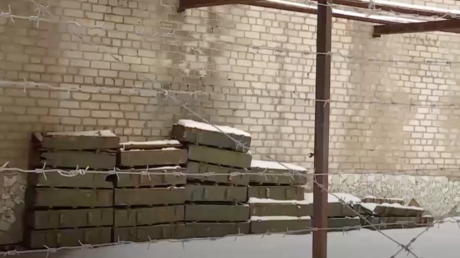 VIDEO: Descubren en una localidad en Lugansk una prisión secreta abandonada por el batallón ucraniano Aidar