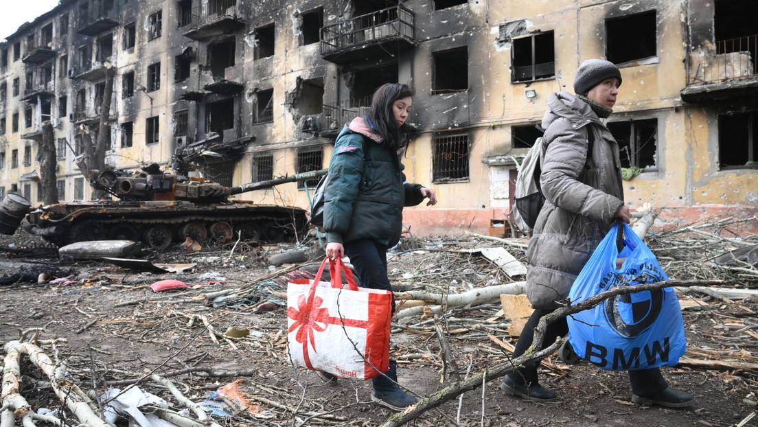 "Montaron aquí un infierno": residentes de Mariúpol cuentan cómo se comportaban los combatientes ucranianos (VIDEOS)