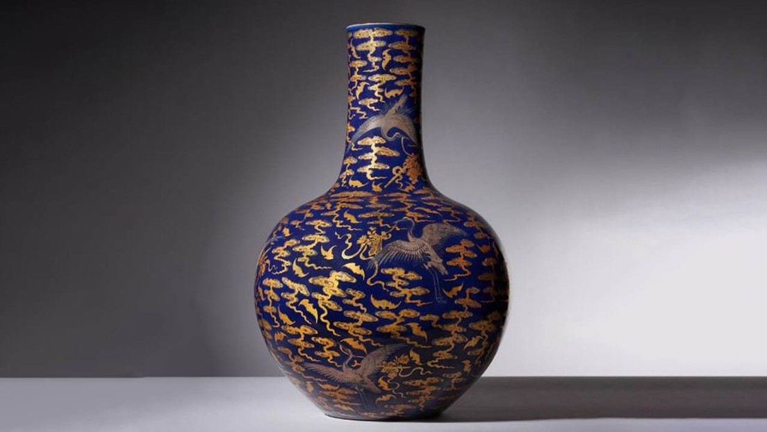 Una vasija china del siglo XVIII, relegada en una cocina durante décadas, podría venderse por 186.000 dólares