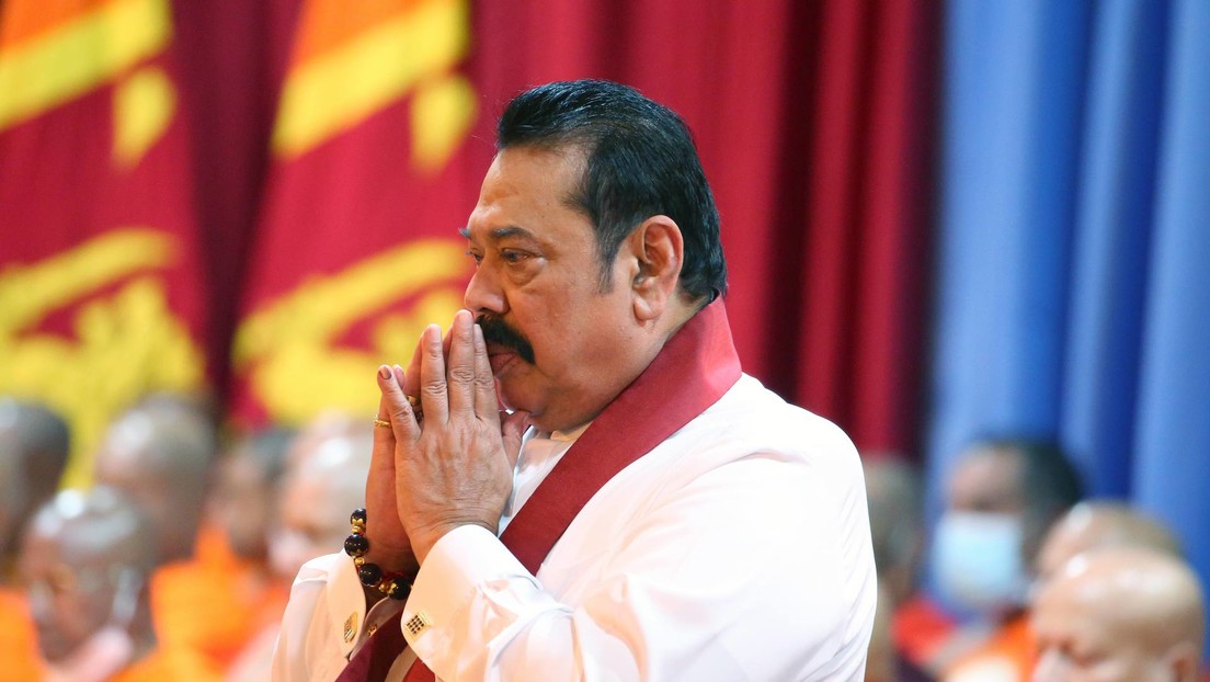 Renuncia el primer ministro de Sri Lanka en medio de protestas en el país