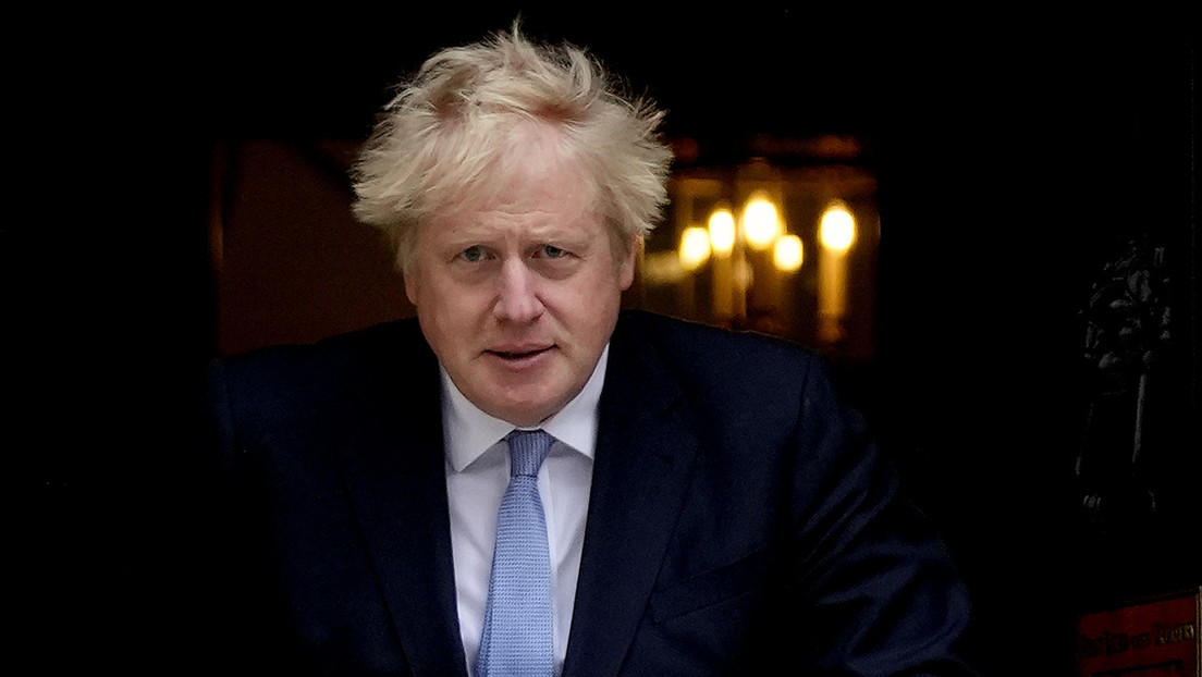 "Olvidas lo que estabas haciendo": Boris Johnson critica el teletrabajo e insta a volver al formato presencial