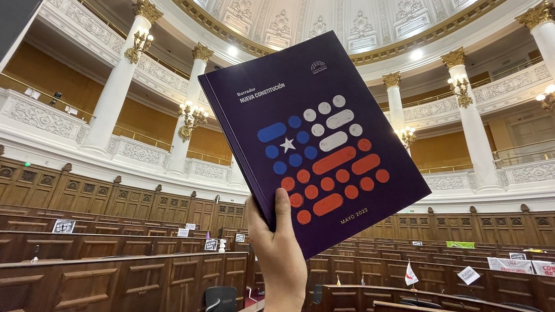 La Convención Constitucional de Chile presenta de forma oficial el primer borrador de la nueva Constitución