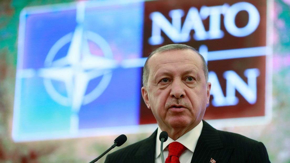 La OTAN busca la manera de convencer a Turquía de que cambie su decisión sobre la adhesión de Suecia y Finlandia al bloque