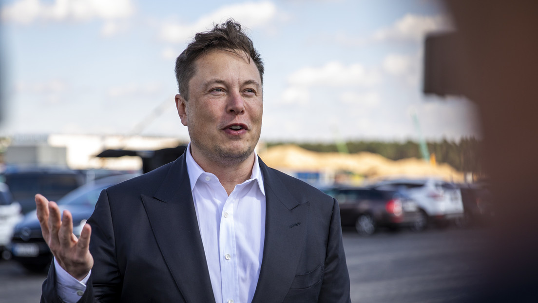 Elon Musk arremete contra Biden: "el verdadero presidente es el que controla su teleprónter"