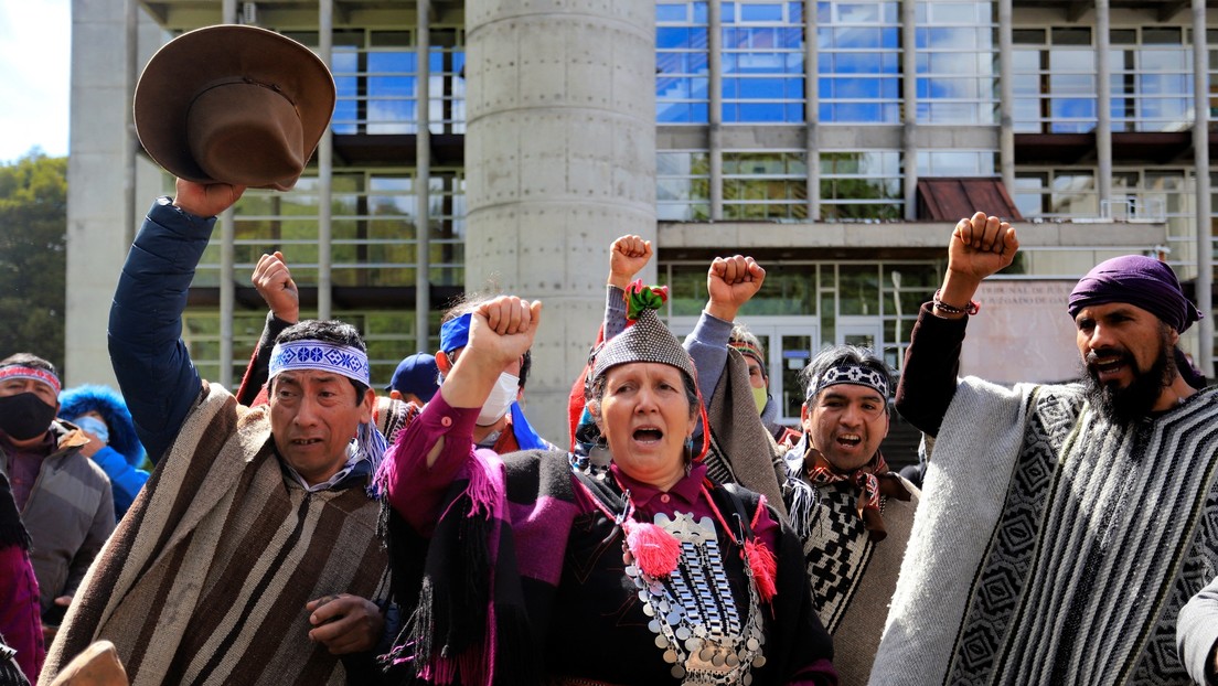 Un líder mapuche insta al Gobierno chileno a dialogar pero "sin fusiles manchados de sangre" sobre la mesa