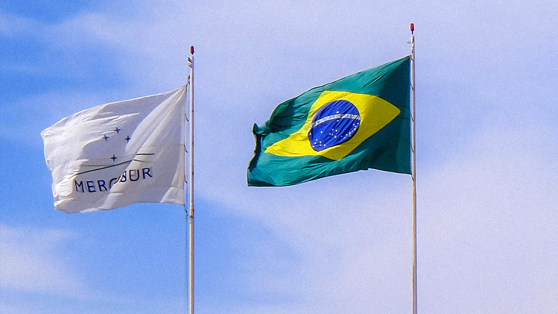 Brasil reduce otra vez 10 % los aranceles del Mercosur y Argentina cuestiona la decisión por "unilateral"