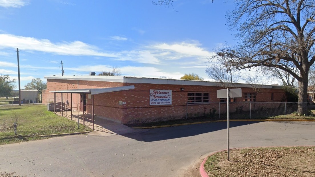 Mueren 14 alumnos y un maestro en un tiroteo en una escuela primaria en Texas
