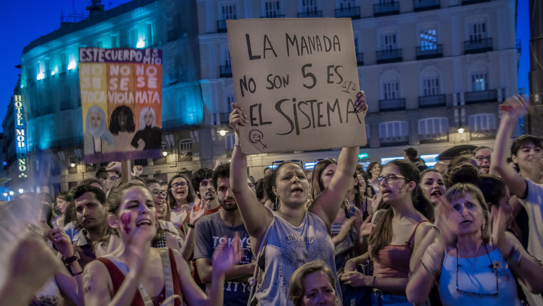 España aprueba la ley del 'solo sí es sí', nacida de la indignación por el caso de 'La Manada' y que tiene el consentimiento sexual como eje