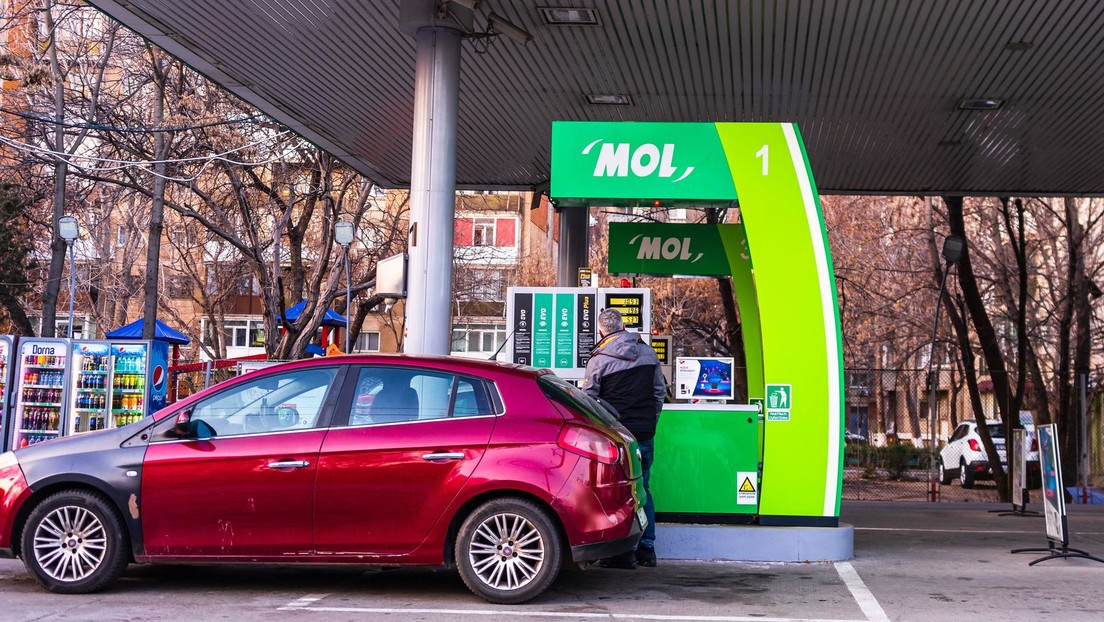Fin al 'turismo gasolinero': Hungría prohíbe vender combustible a extranjeros a precio limitado