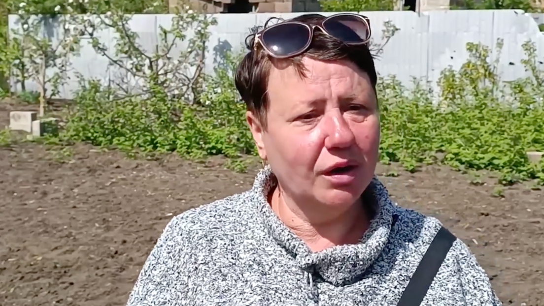 "Un soldado nos disparaba, nos hacía ponernos de rodillas": una residente de Mariúpol relata los abusos de los militares ucranianos