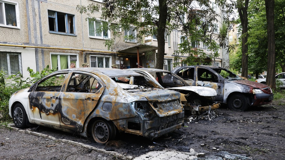 "Es una agonía ante una derrota clara y comprensible": Alcalde de Donetsk comenta los bombardeos ucranianos contra barrios residenciales (IMÁGENES)