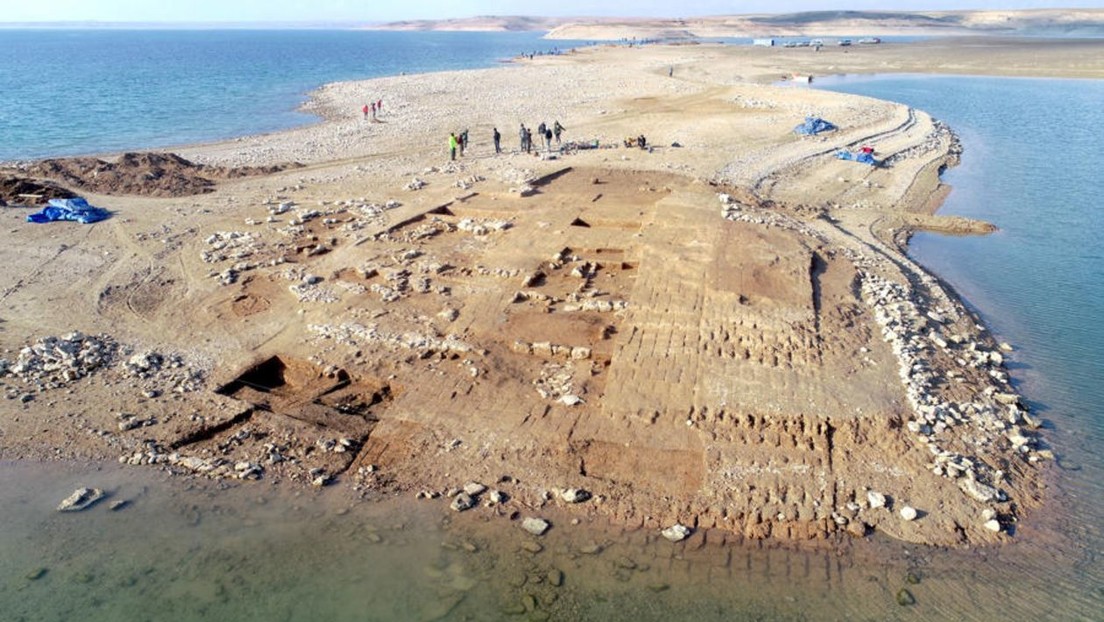 Reaparece una ciudad de 3.400 años de antigüedad que permaneció 40 años sumergida en un río
