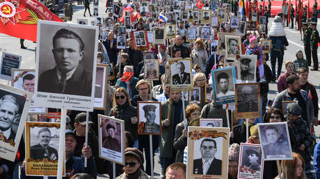EN VIVO: Una multitud de personas participa en la marcha del Regimiento Inmortal en Moscú