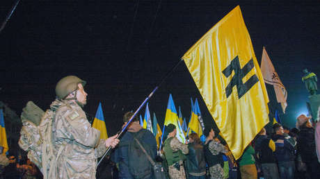 Un soldado ucraniano revela que en el batallón Azov hay "una división específica en los que rendían culto a las esvásticas nazis" (VIDEO)