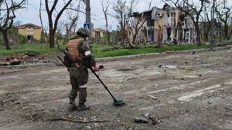 Militares rusos hallan un camión minado con 152 cadáveres de soldados ucranianos en sótanos de la planta Azovstal