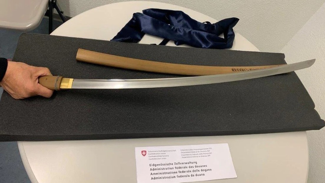 Una espada samurái de contrabando que data del año 1353 es confiscada en Suiza