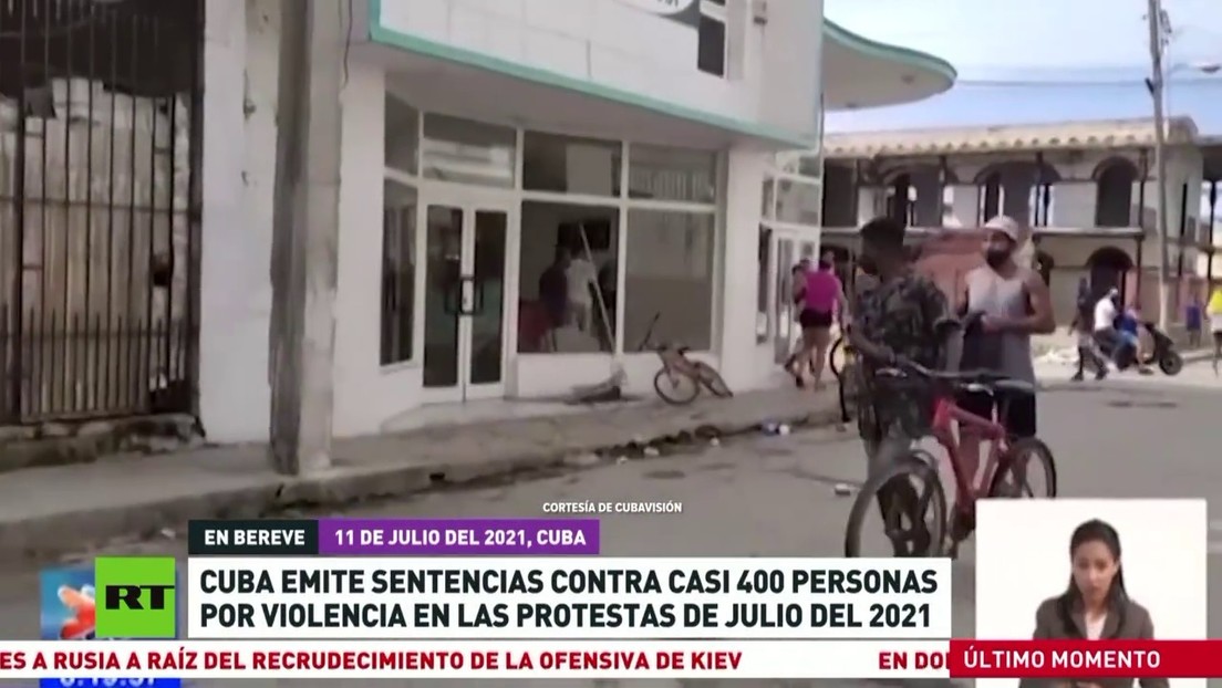 Cuba emite sentencias contra casi 400 personas por violencia en las protestas de julio del 2021