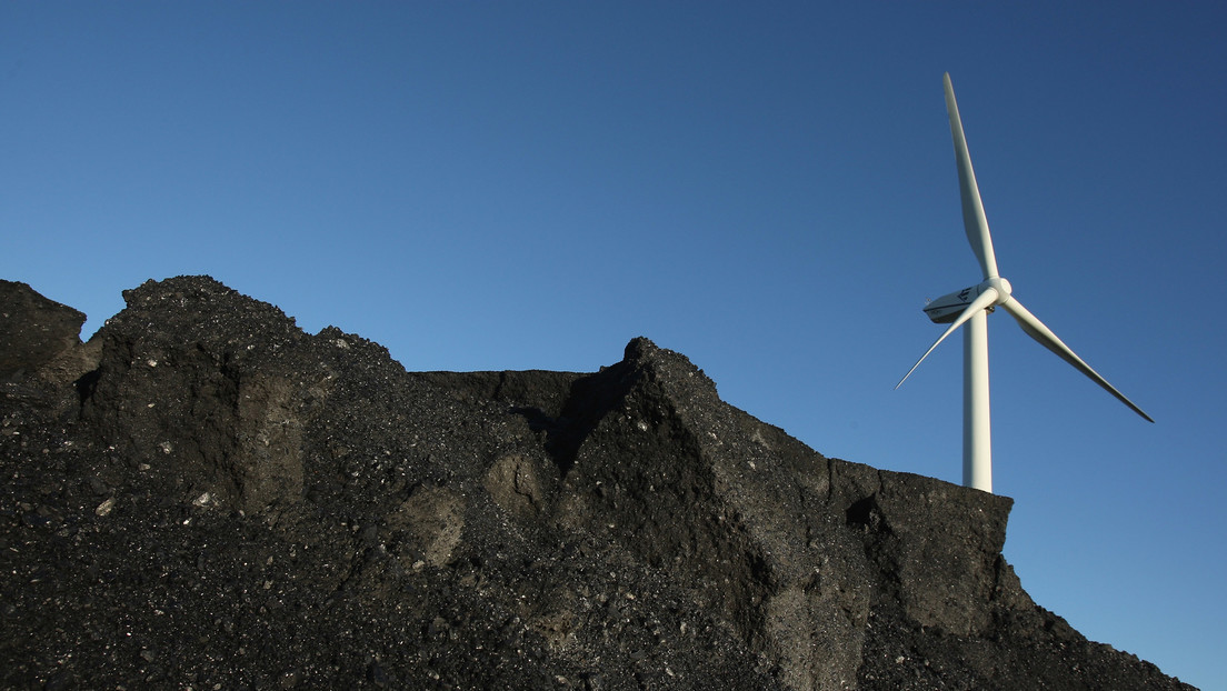 Las inversiones en carbón aumentarán 10 % este año en medio de las preocupaciones por la seguridad energética y la crisis climática