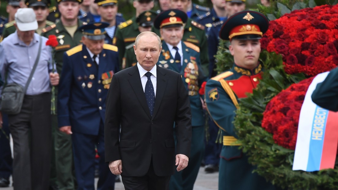VIDEOS: Putin recuerda el inicio de la Gran Guerra Patria con una ofrenda floral en la Tumba del Soldado Desconocido